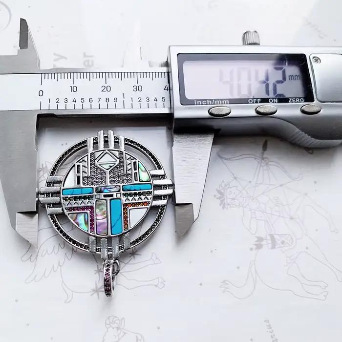 Pendentif symbole soleil