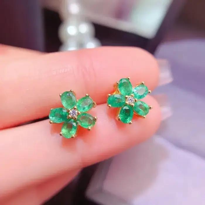 Boucles d'oreilles Design fleur émeraude naturelle 3x4mm