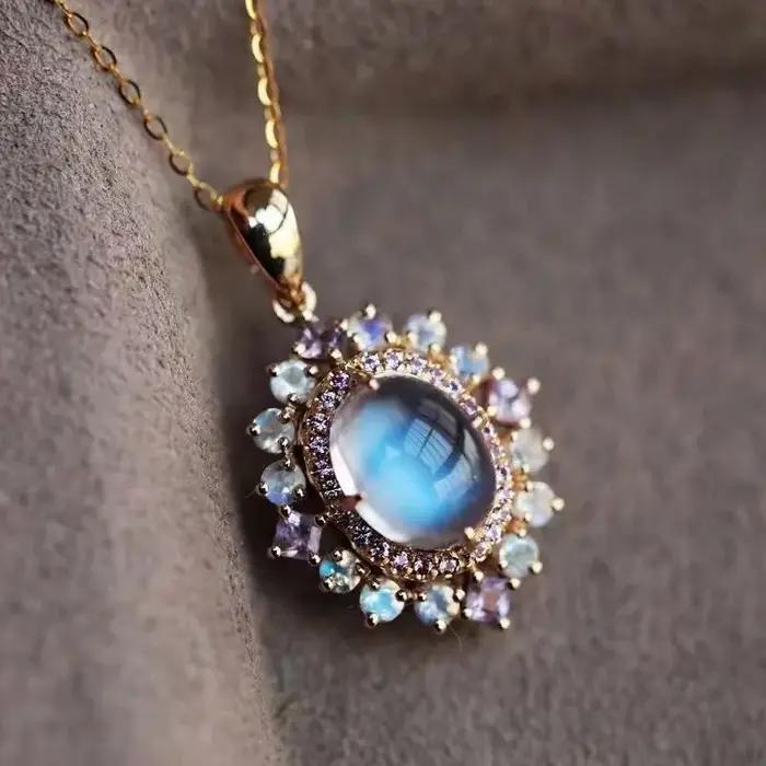Collier en pierre de clair de lune colorée rayonnante pour femme
