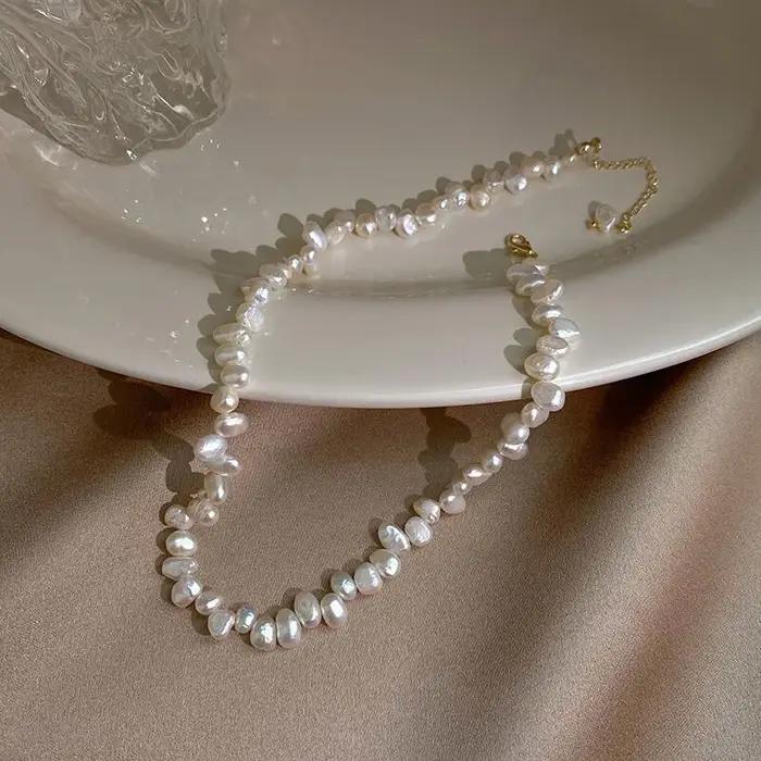 Collier de perles baroques pour femmes