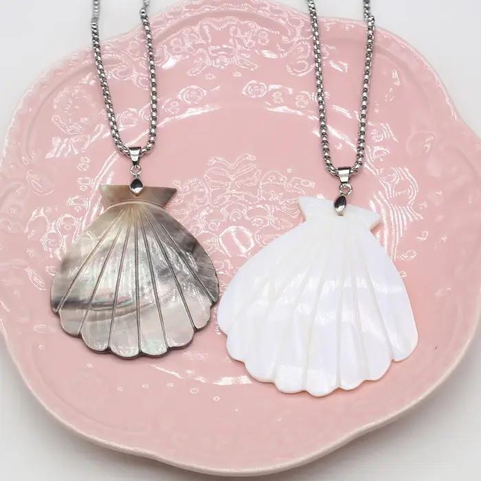 Collier pendentif coquillages naturels pour femme