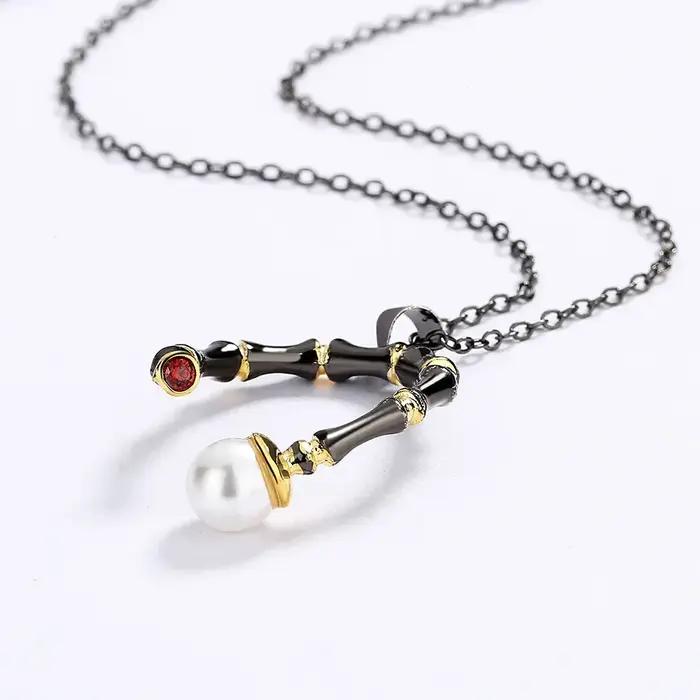Collier en or noir et argent sterling 925 pour femmes pendentif unique avec zirconium pierre principale bijoux de fête occasions spéciales
