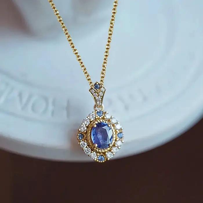 Colliers pendentif de la présidence pour femmes