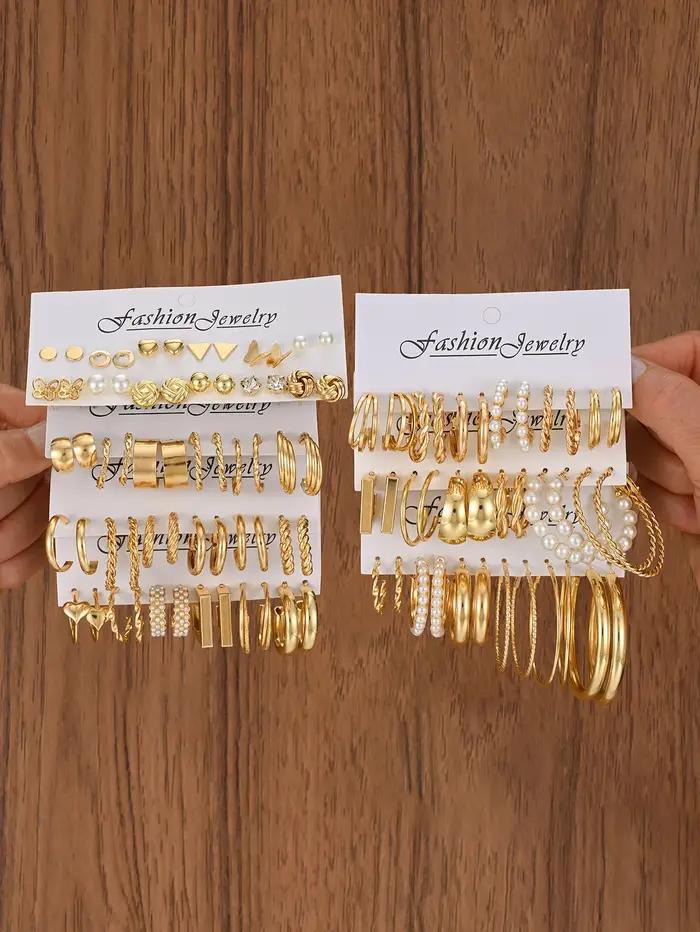 Ensemble de boucles d'oreilles géométriques dorées pour femmes