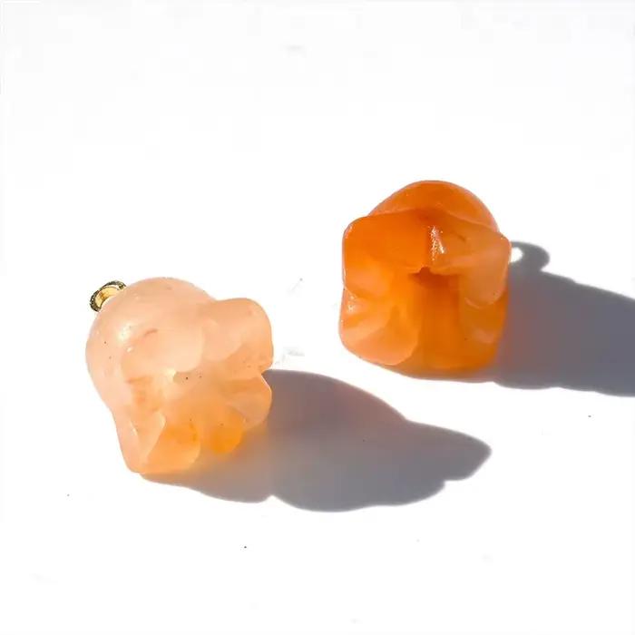 Pierre naturelle sculptée fleur bourgeon jaune Jade fil d'or cloche orchidée Han blanc Jade bijoux à