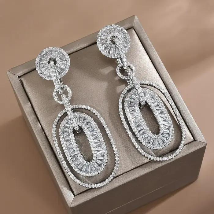 Boucles d'oreilles carillon de luxe originales pour femmes