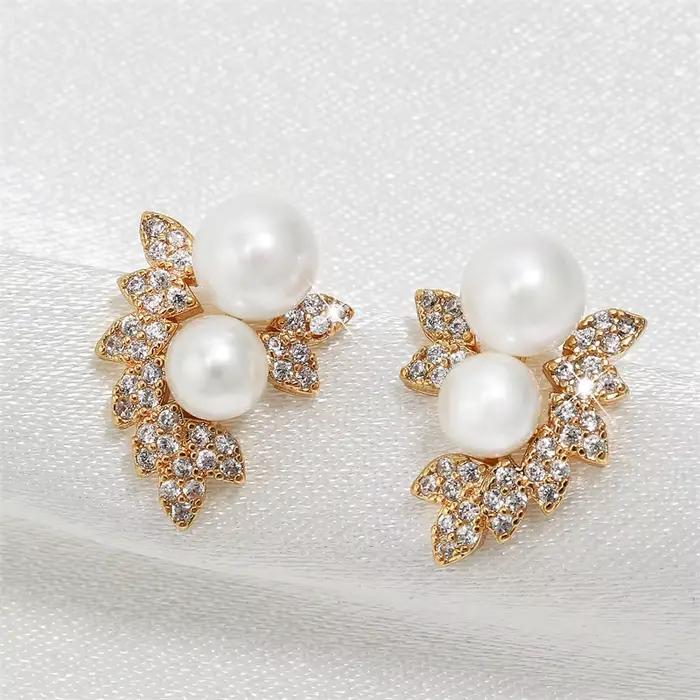 UILZ exquise Imitation perle boucles d'oreilles pour les femmes de luxe en forme de feuille zircone couleur or boucle d'oreille bijoux de fête de mariage