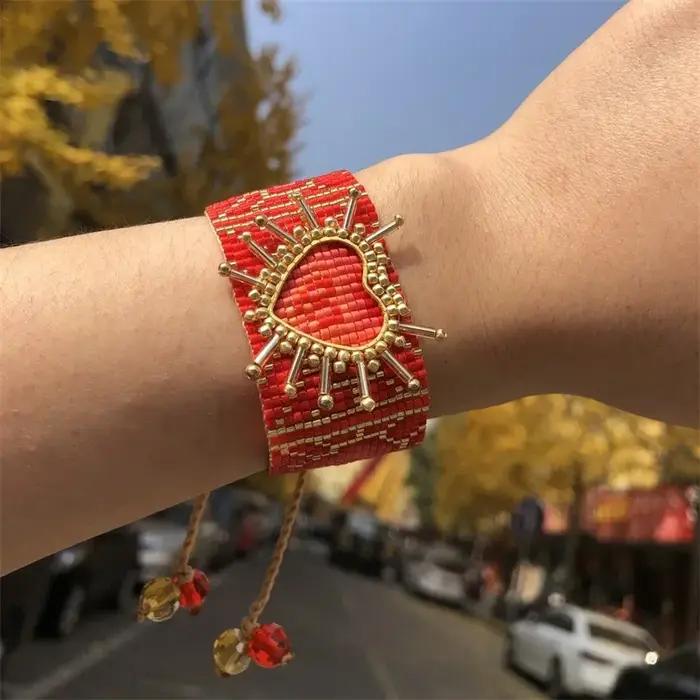Bracelet 3D Cœur en Verre Bohème Femme Nouvel Amour Occasions Spéciales
