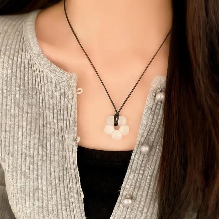 Colliers à cordon avec pendentif fleur couleur or PONYKISS pour femmes