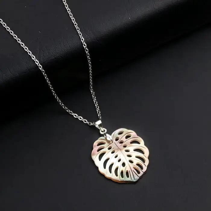 Collier de Luxe en Coquille Noire Naturelle pour Femme