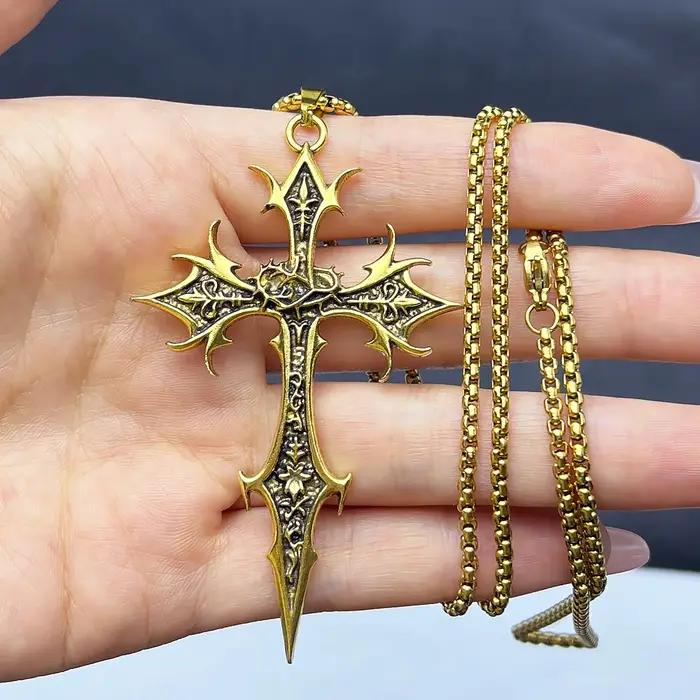 Collier gothique avec pendentif croix Double face