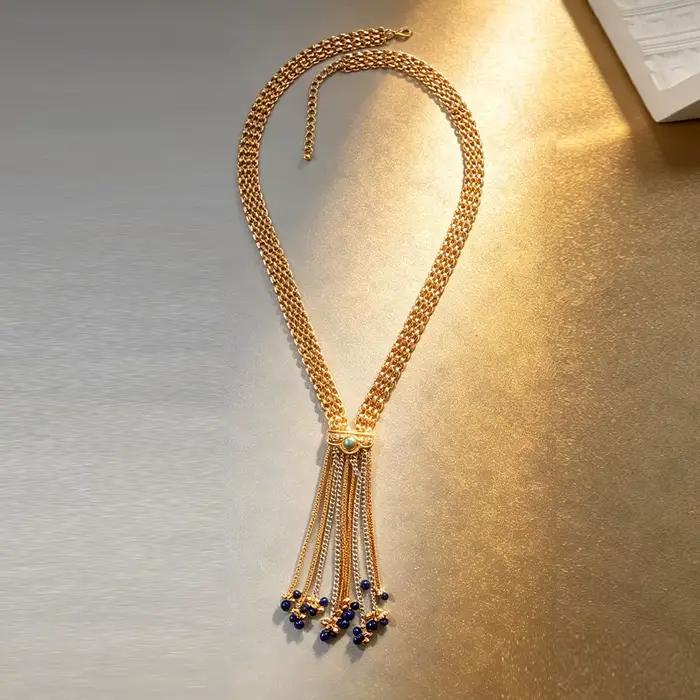 Collier lariat à pampilles en maille métallique