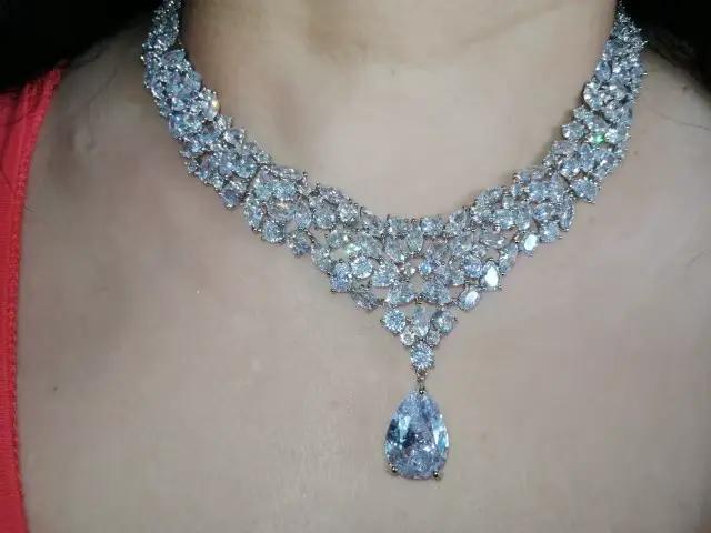 Ensemble de bijoux de luxe en zircone cubique brillante