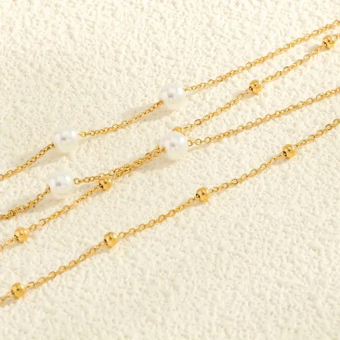 Pendentif trèfle à quatre feuilles en perles avec zircone