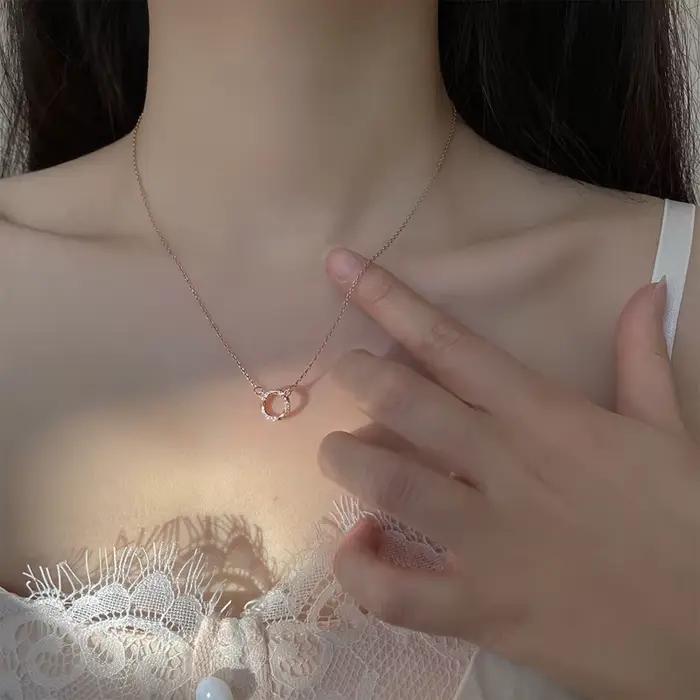 Colliers ronds en strass pour femmes, exquis et Simple, motif torsadé Mobius, cadeau, bijoux en argent Sterling 925, chaîne de clavicule de fête