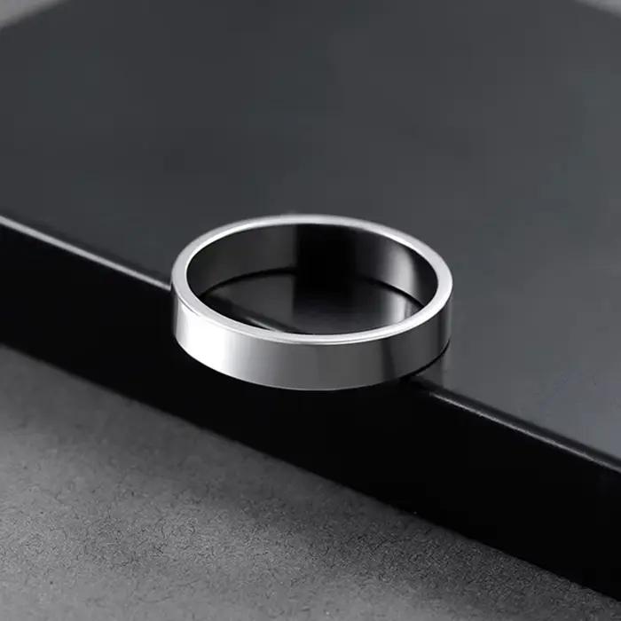 Bague personnalisée en acier inoxydable avec nom et Date gravée