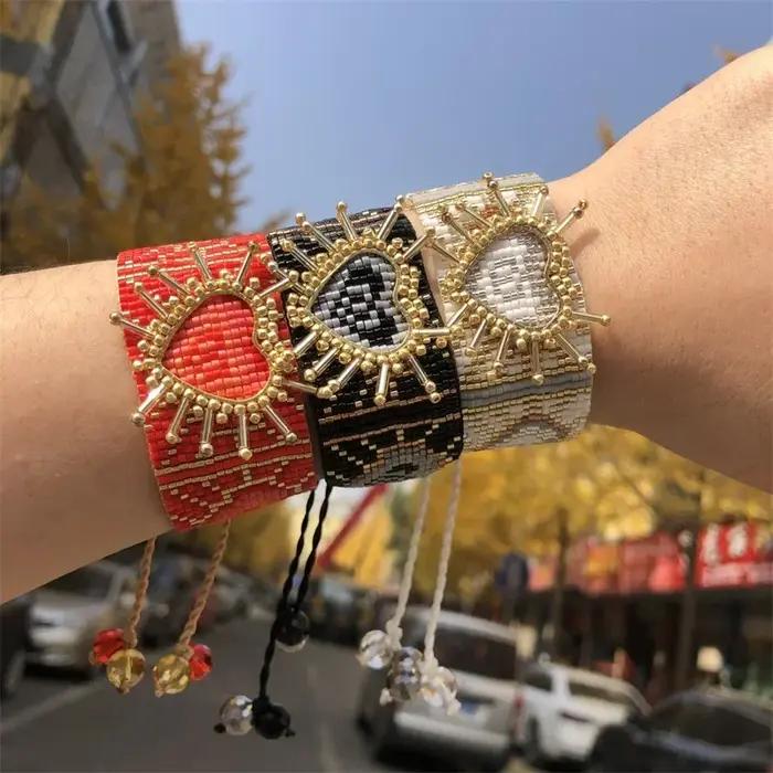 Bracelet 3D Cœur en Verre Bohème Femme Nouvel Amour Occasions Spéciales