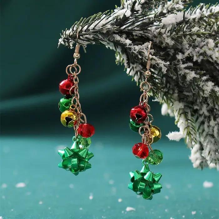 Boucles d'oreilles délicates en forme d'arbre de noël pour femmes