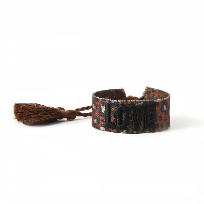 Bracelet bohémien avec lettres brodées léopard pour femmes