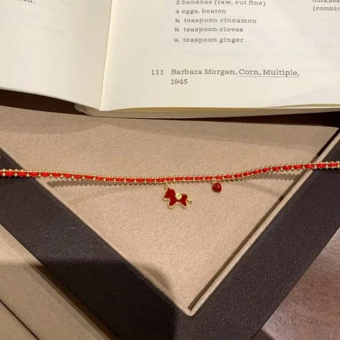 Nouveau Bracelet en Corde Rouge Cheval du Zodiaque 2026 pour Femme