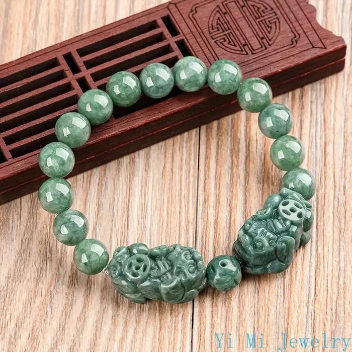 Bijou en jadéite naturelle sculptée pour femme