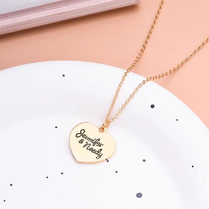 Collier BFF inspiré du corps de Jennifer