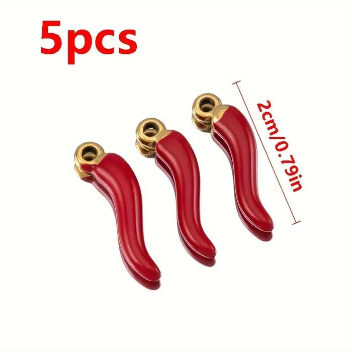 Collier pendentif en forme de piment rouge en acier inoxydable plaqué or