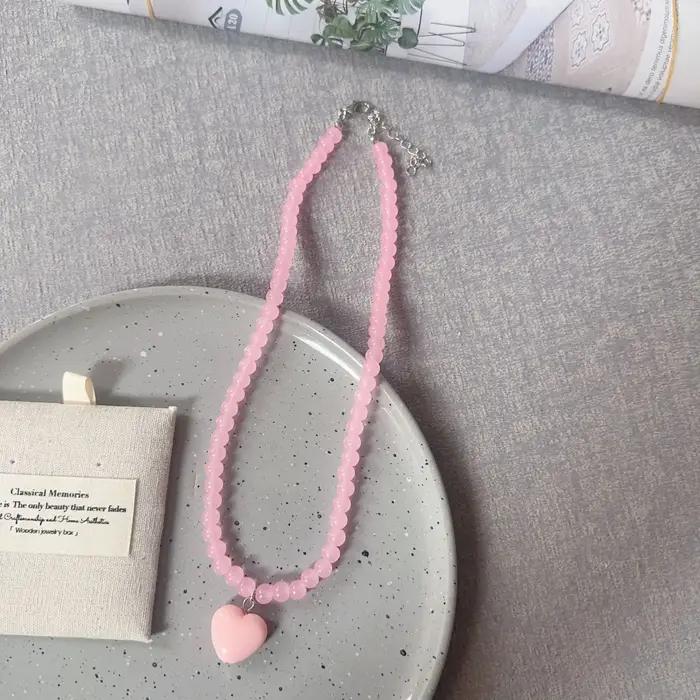 Collier avec pendentif en forme de cœur perlé coloré pour femmes et filles, bijoux esthétiques, brel