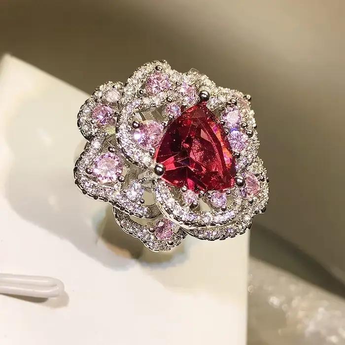 Bague en Argent Sterling 925 Sertie de Rubis et Zircone Cubique Luxueuse pour Femmes Occasions Spéciales Mariage Fiançailles Nouvel An Saint Valentin Pâques Fête des Mères
