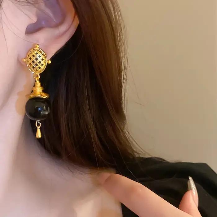Boucles d'oreilles en pierre noire style vintage pour femmes occasions spéciales élégantes à offrir bijoux rétro