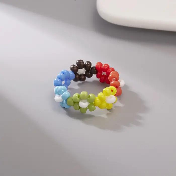 Nouvelles bagues coréennes en perles colorées à fleurs de marguerite