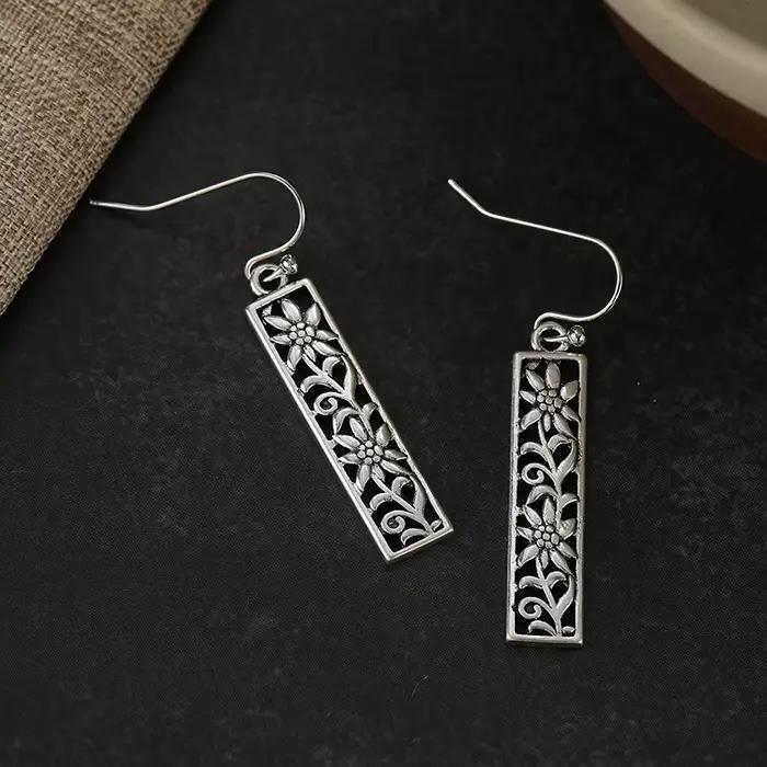 Boucles d'oreilles pendantes rectangulaires ajourées motif fleur de vigne pour femme, style forêt ré