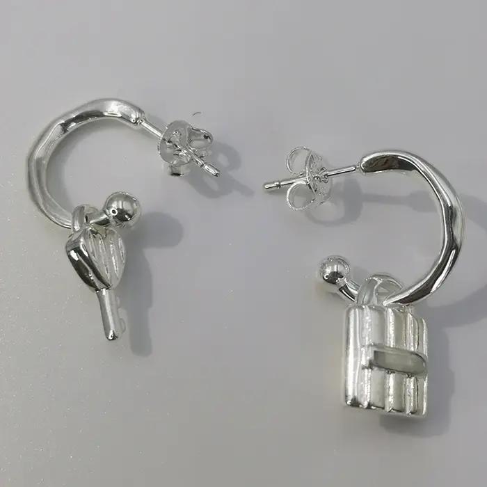 Boucles d'oreilles décontractées et tendance pour l'été