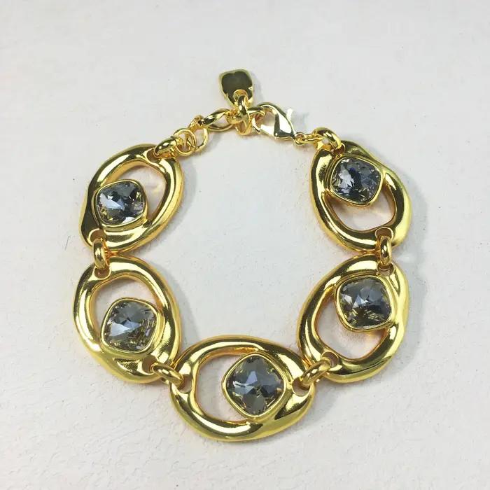 Le bracelet exquis irrégulier de luxe rétro le plus vendu en Europe à 2025