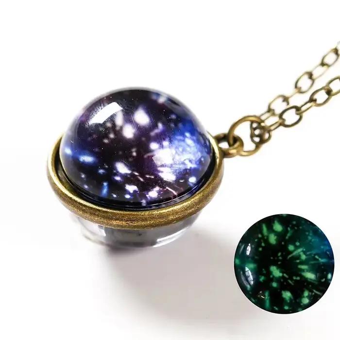 Terre lune planète boule de verre Noctilucent pendentif collier Double face luminescent galaxie nébuleuse cosmique tour de cou bijoux pour les femmes