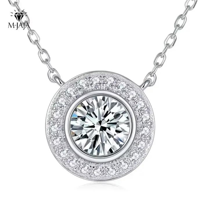 M-JAJA 1ct Moissanite pendentif collier pour femmes 18K plaqué or blanc S925 argent Sterling Halo diamant chaîne bijoux fins cadeau