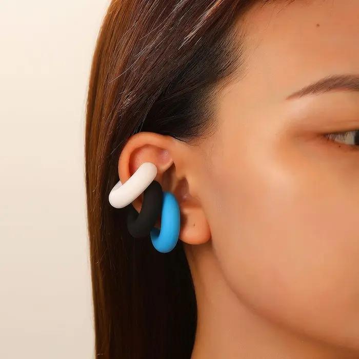 Lot de 4 clips d'oreille en acrylique en forme de C pour femme, couleur or et argent, sans perçage,