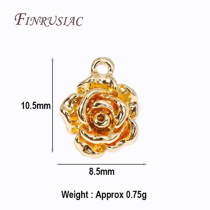 Breloques florales en laiton plaqué or 18 carats