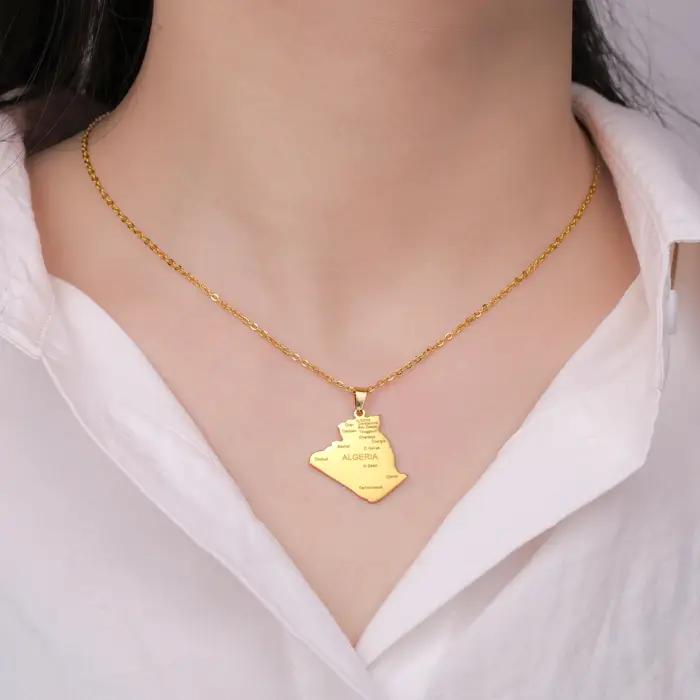 Dreamtimes – collier avec pendentif carte de l'algérie
