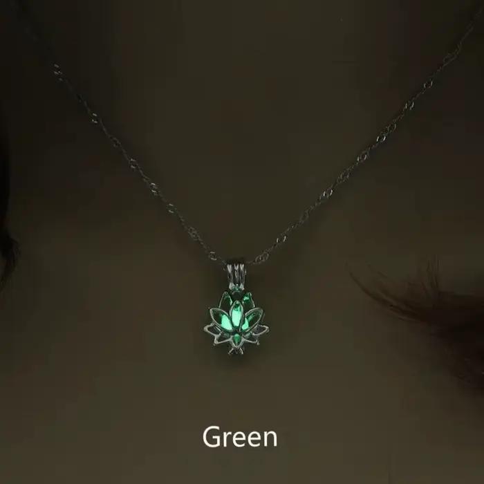 Collier pendentif lumineux en forme de fleur de Lotus pour femmes