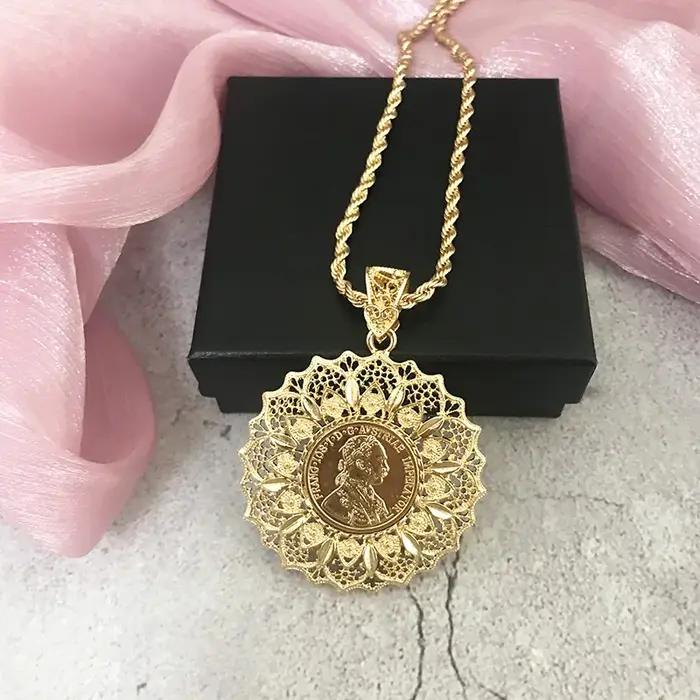 Ensemble collier et boucles d'oreilles à fleurs creuses, modèle le plus connu de l'Algérie, ensemble