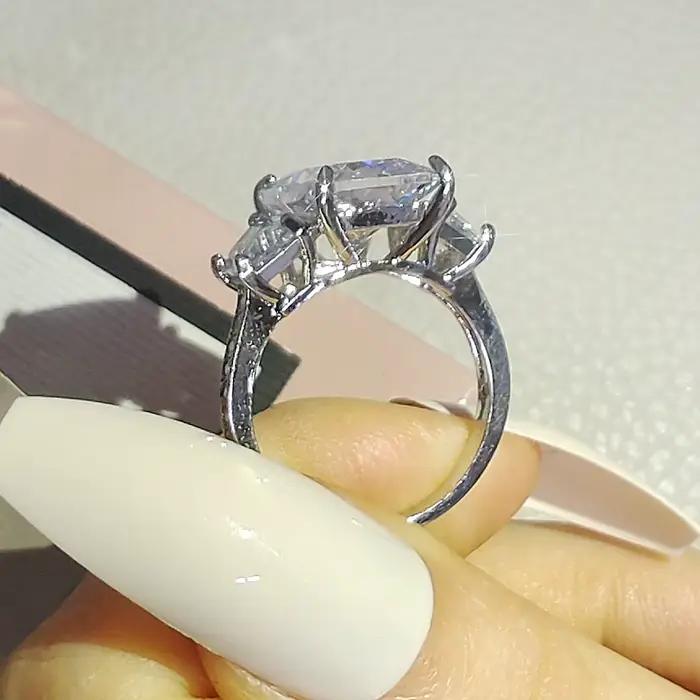 Bague de fiançailles rectangulaire de luxe pour femmes