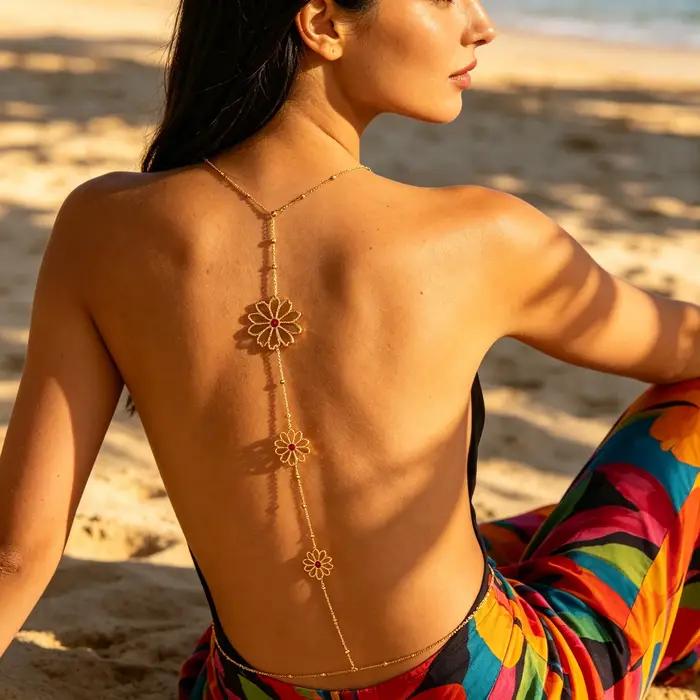 Chaîne de dos sexy dorée à motif floral pour femme