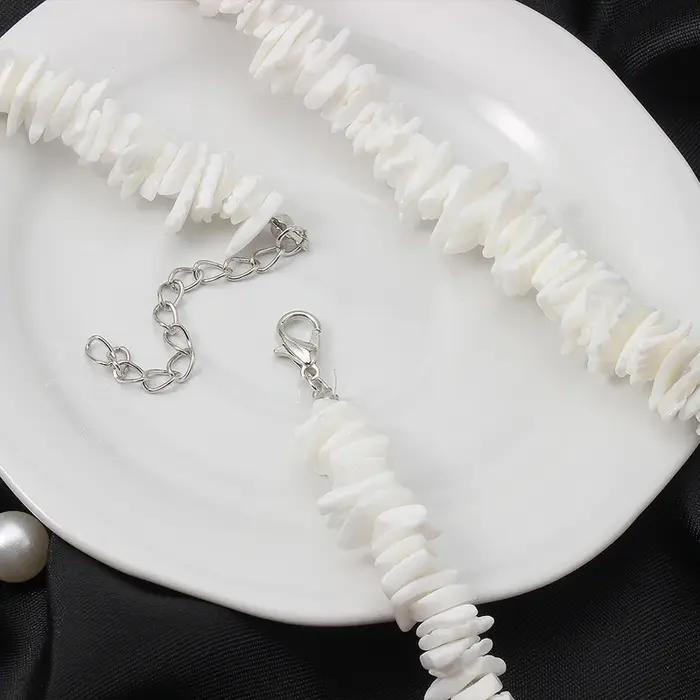 Collier bohème vintage en coquillage naturel pour femmes bijoux hawaïens coquillages lisses chic pour occasions spéciales