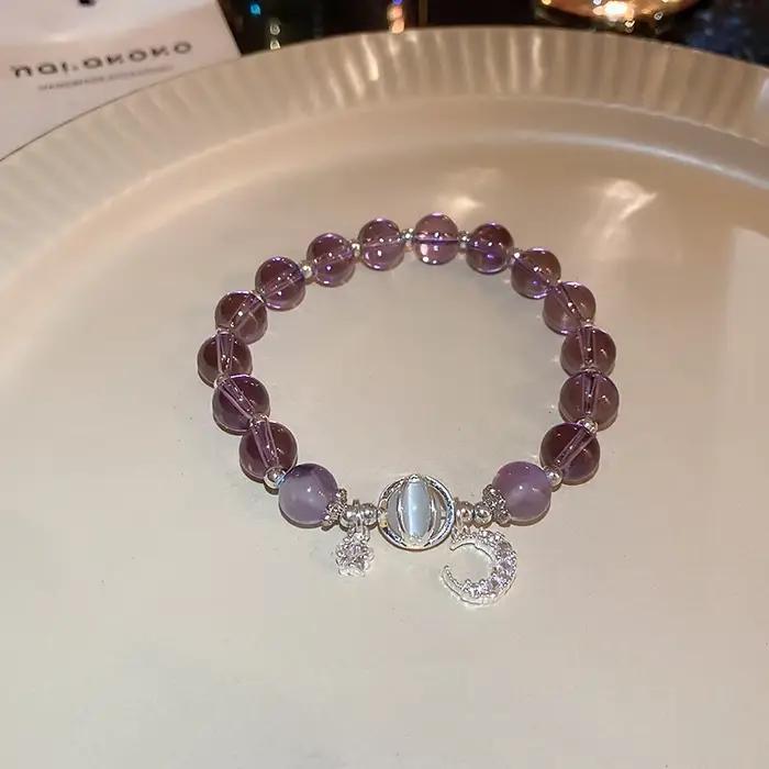 Bracelet en pierre opale bleu-violet avec étoile de la lune pour femmes romantique et élégant à offrir pour les occasions spéciales