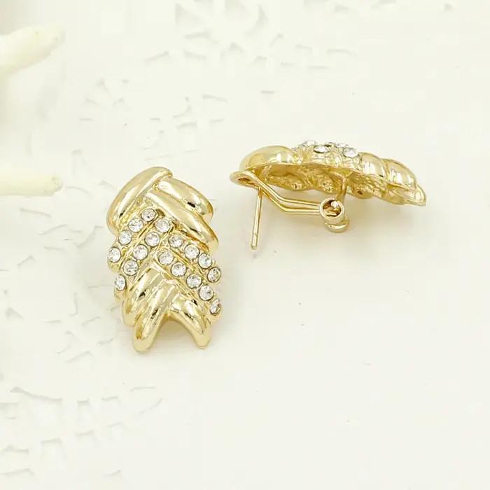 Mode mariée dubaï couleur or ensembles de bijoux pour femmes Costume collier boucles d'oreilles mariage nigérian