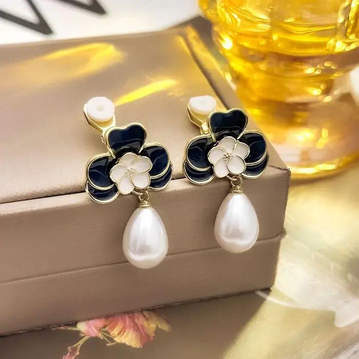 No Piercing oreille Clips femmes-Rétro français blanc pétale fleur larme perle pince sur boucles d'oreilles élégant doux quotidien fête bijoux