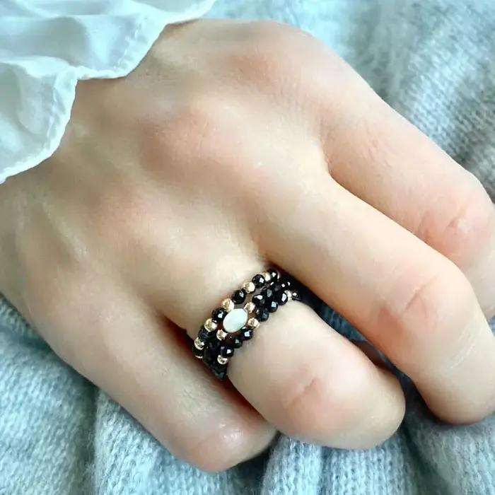 Bague de perles d'eau douce en perles de grenat