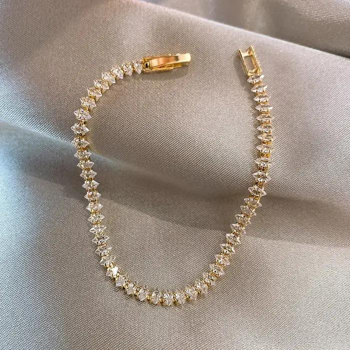 Nouveau Marquise ovale carré coupe luxe couleur argent sur la main Tennis Bracelet