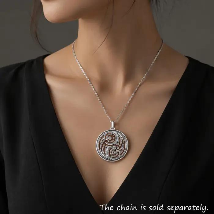 Pendentif Panthère Labyrinthe Rond en Argent Sterling 925 pour Femmes et Hommes Occasions Spéciales